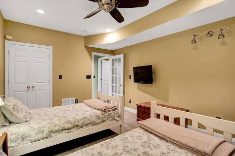 9045 Mallard Point Zionsville IN 46077