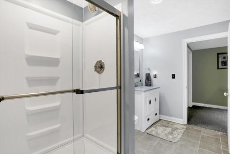 9045 Mallard Point Zionsville IN 46077