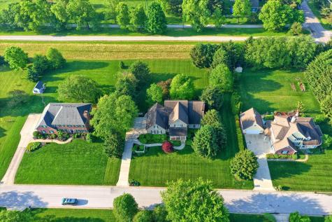 9045 Mallard Point Zionsville IN 46077