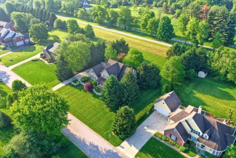 9045 Mallard Point Zionsville IN 46077
