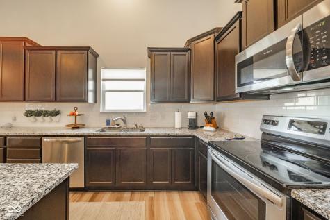 16592 Branham Drive Fishers IN 46040