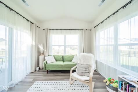 16592 Branham Drive Fishers IN 46040