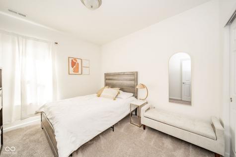 16592 Branham Drive Fishers IN 46040