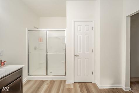 16592 Branham Drive Fishers IN 46040