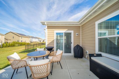 16592 Branham Drive Fishers IN 46040