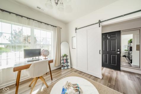 16592 Branham Drive Fishers IN 46040