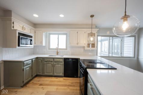 72 Ashbourne Drive Noblesville IN 46060