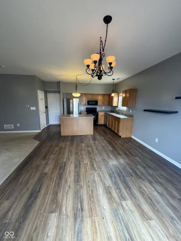 2406 Meadow Bend Drive Columbus IN 47201