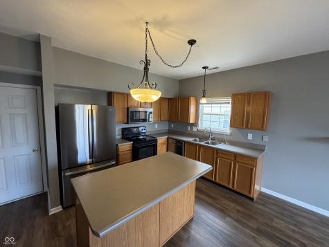 2406 Meadow Bend Drive Columbus IN 47201