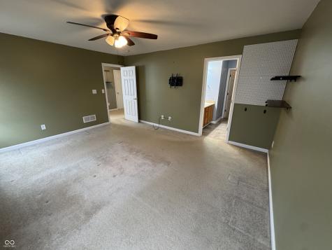 2406 Meadow Bend Drive Columbus IN 47201