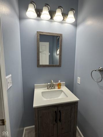 2406 Meadow Bend Drive Columbus IN 47201