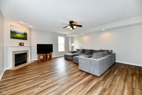 13472 Lorenzo Boulevard Carmel IN 46074