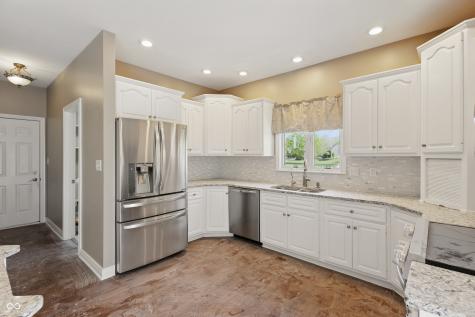 3256 Waterside Court Greenwood IN 46143