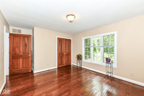 9715 Telluride Station Mccordsville IN 46055