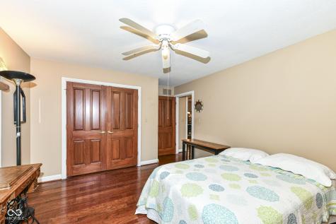 9715 Telluride Station Mccordsville IN 46055