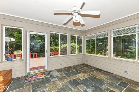 9715 Telluride Station Mccordsville IN 46055