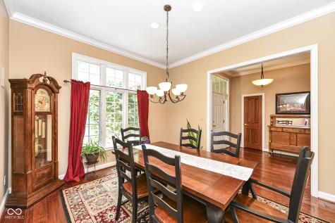 9715 Telluride Station Mccordsville IN 46055