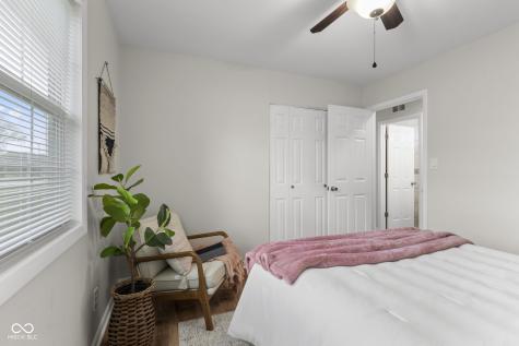 5129 Ida Street Indianapolis IN 46241