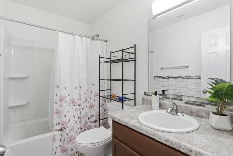 953 Beal Way Indianapolis IN 46217