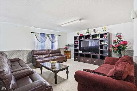 953 Beal Way Indianapolis IN 46217