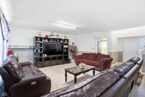 953 Beal Way Indianapolis IN 46217