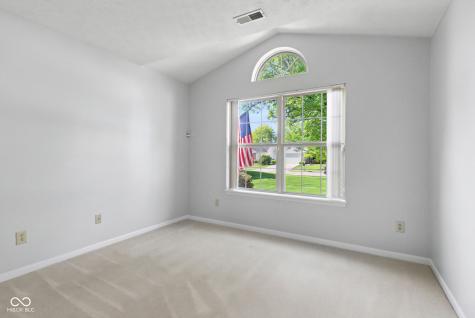1467 Persimmon Circle Greenfield IN 46140