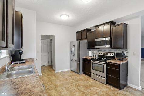 826 Kelly Pass Greenwood IN 46143