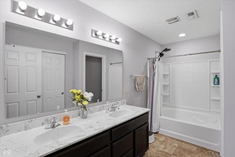 826 Kelly Pass Greenwood IN 46143