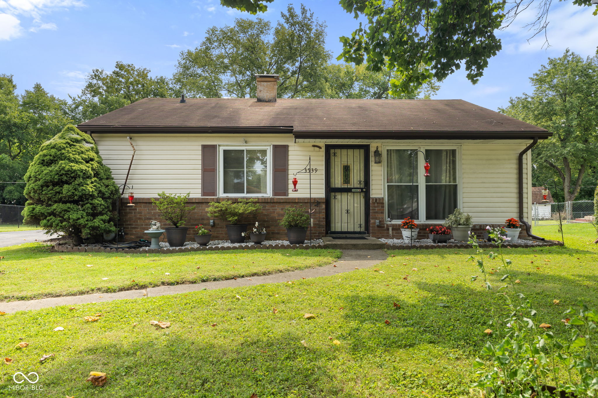 3539 Mayflower Drive Indianapolis IN 46221