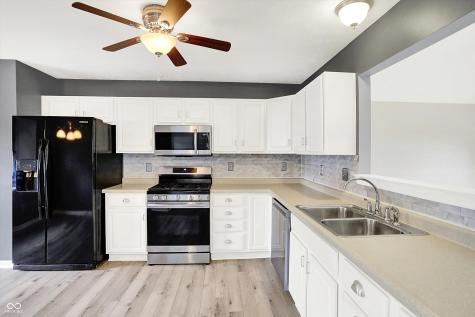 248 Eastview Drive Bargersville IN 46106