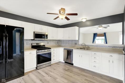 248 Eastview Drive Bargersville IN 46106