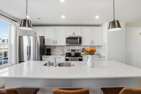 717 Axford Bay Drive Westfield IN 46074