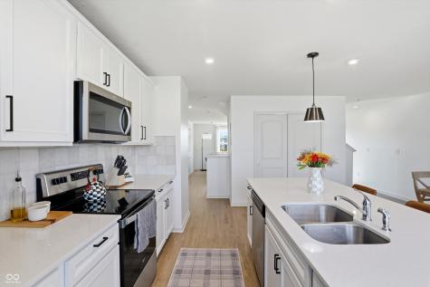 717 Axford Bay Drive Westfield IN 46074