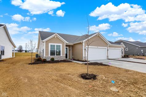 1615 Clover Crossing Drive Greenfield IN 46140