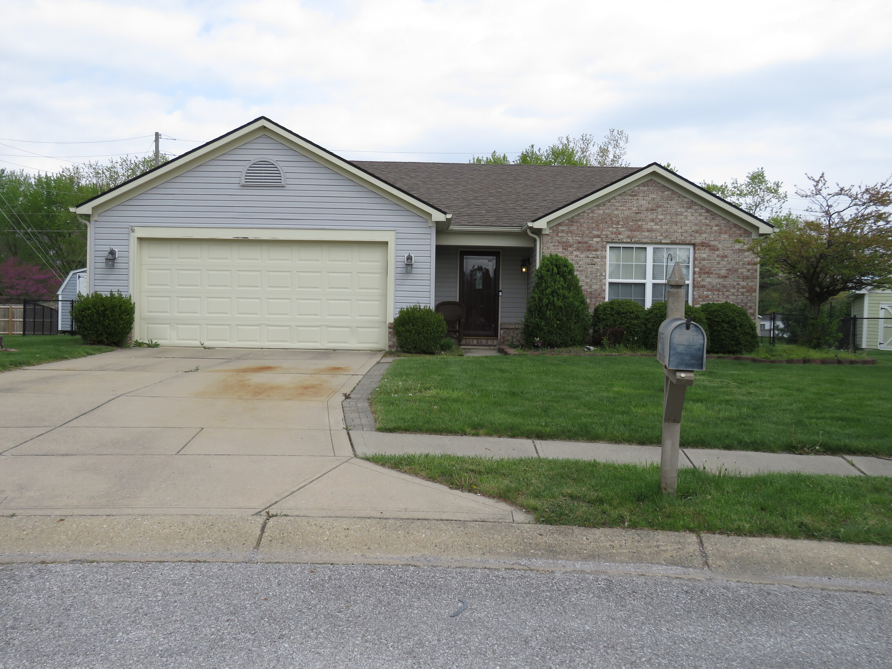 10975 Putnam Court Indianapolis IN 46234