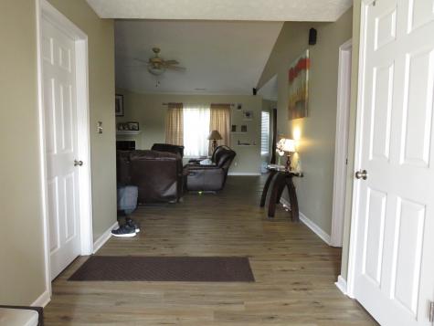 10975 Putnam Court Indianapolis IN 46234