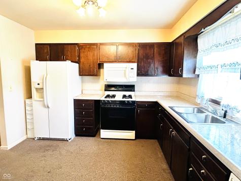 4557 S State Road 9 Shelbyville IN 46176
