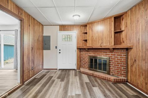 8129 E 36th Place Indianapolis IN 46226