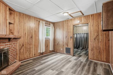 8129 E 36th Place Indianapolis IN 46226