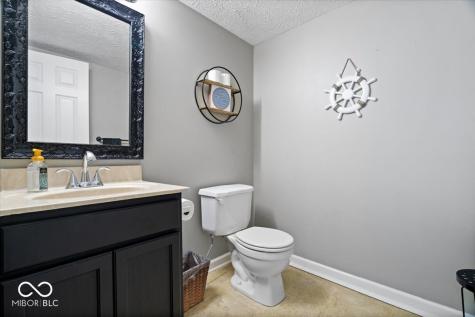 825 W Muskegan Drive Greenfield IN 46140