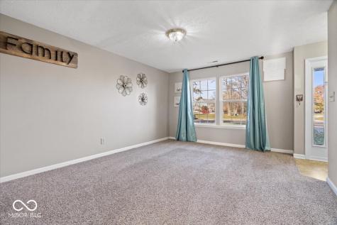 825 W Muskegan Drive Greenfield IN 46140