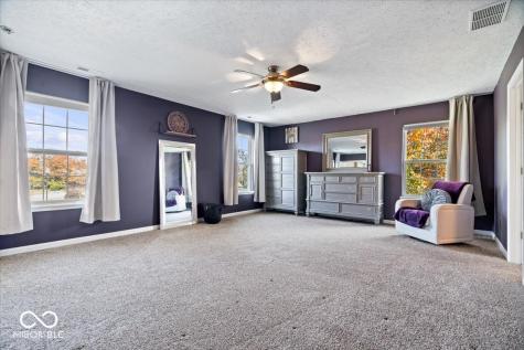 825 W Muskegan Drive Greenfield IN 46140