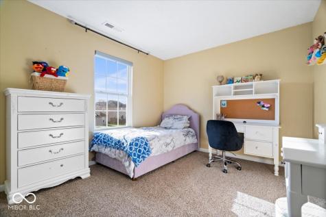 825 W Muskegan Drive Greenfield IN 46140