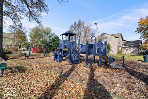 825 W Muskegan Drive Greenfield IN 46140