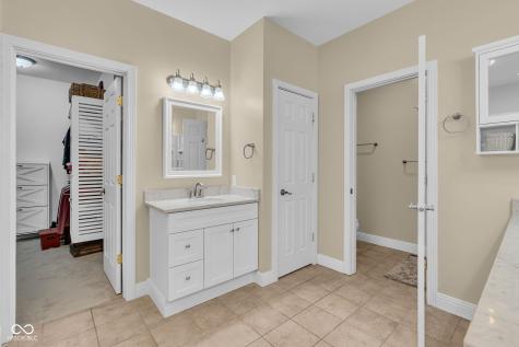 87 John Court Danville IN 46122