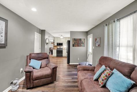 7704 Gullit Way Indianapolis IN 46214