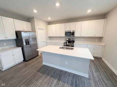 8691 Laurelton Place Brownsburg IN 46112