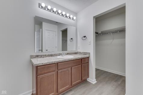2716 Autumn Road Indianapolis IN 46229