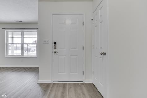2716 Autumn Road Indianapolis IN 46229