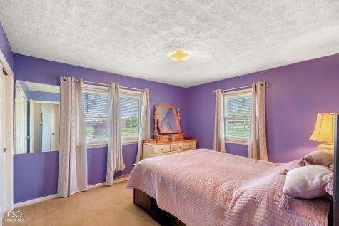 5565 Varna Drive Indianapolis IN 46221